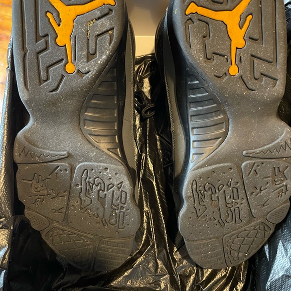 Air Jordan 9 Retro - Picture 5 of 6